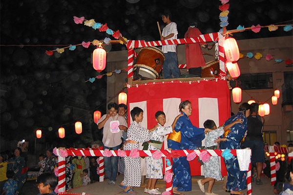 調布学園　盆踊り
